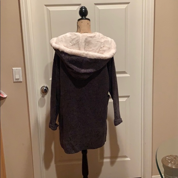 LUSH Grey Chenille and faux fur sweater co… - Picture 6 of 8